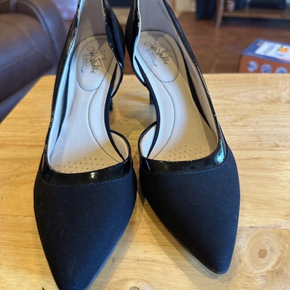 Life Stride Black Heels- size 10